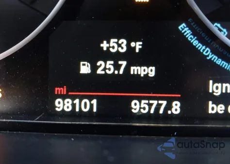 2018 BMW 320I z USA, uszkodzony, nr VIN WBA8E1G53JNU93511